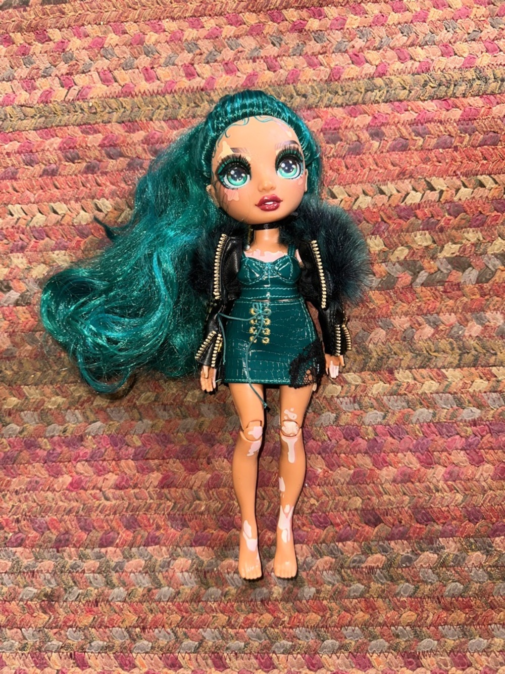 RAINBOW HIGH JEWEL RICHIE SERIES 4 DOLL VITILIGO RARE